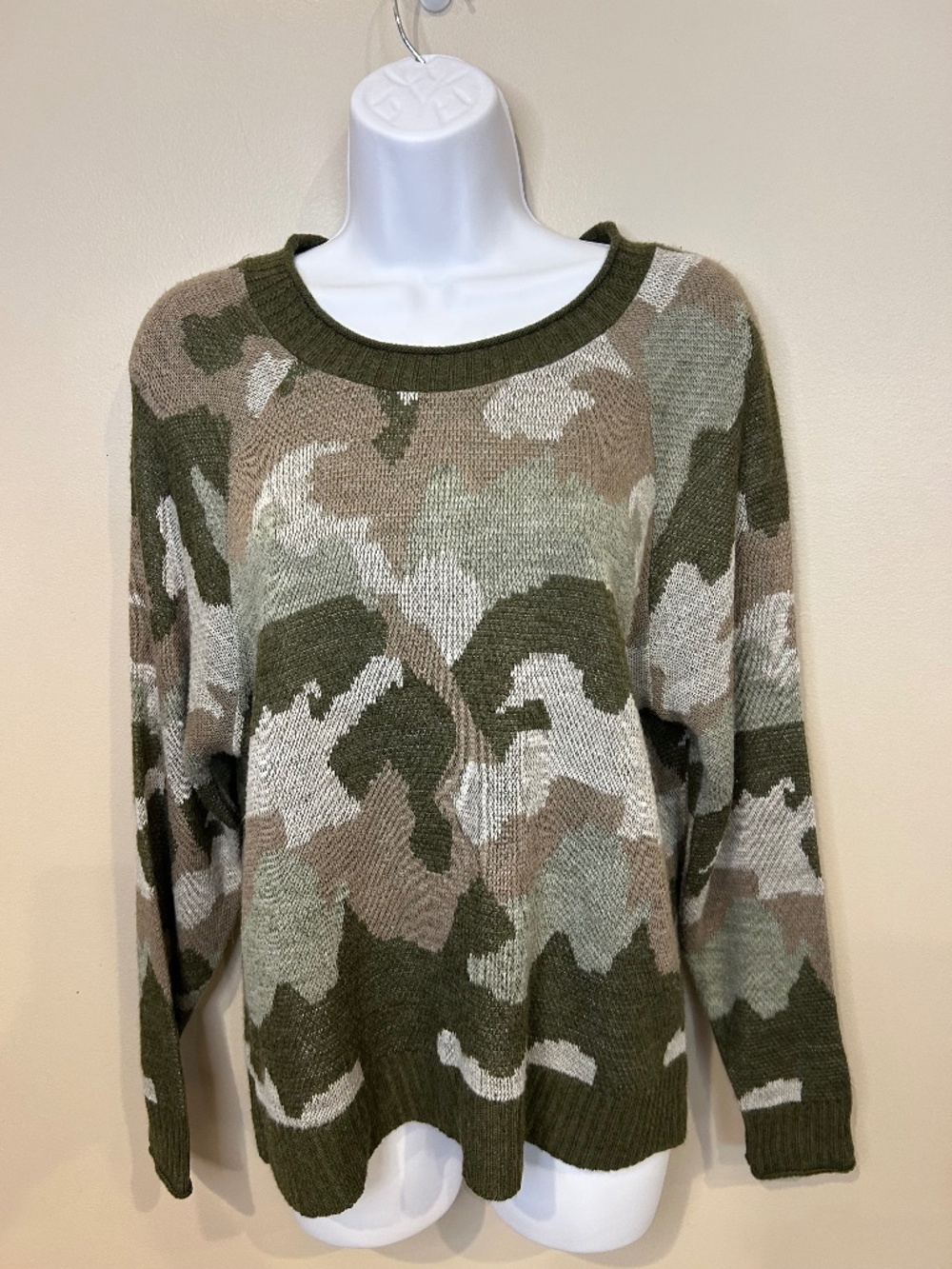 Eddie Bauer Camo Knit Crewneck Sweater Womens Small S Made in USA Green Vintage